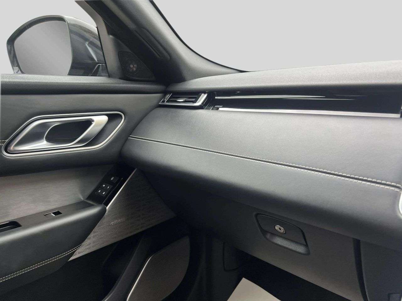 2018 LAND ROVER RANGE ROVER VELAR 2018 LAND ROVER RANGE ROVER VELAR