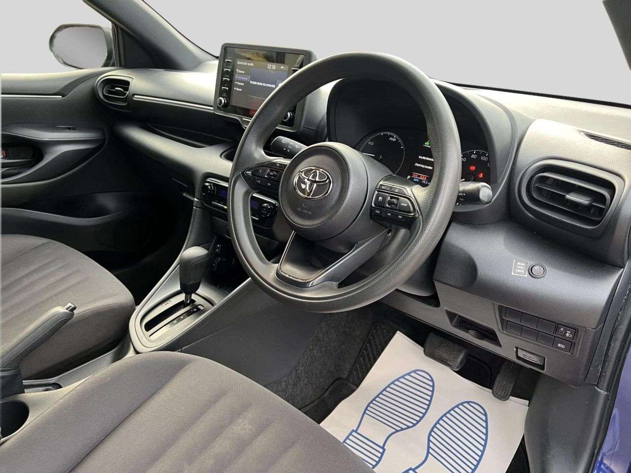 2021 TOYOTA YARIS 2021 TOYOTA YARIS