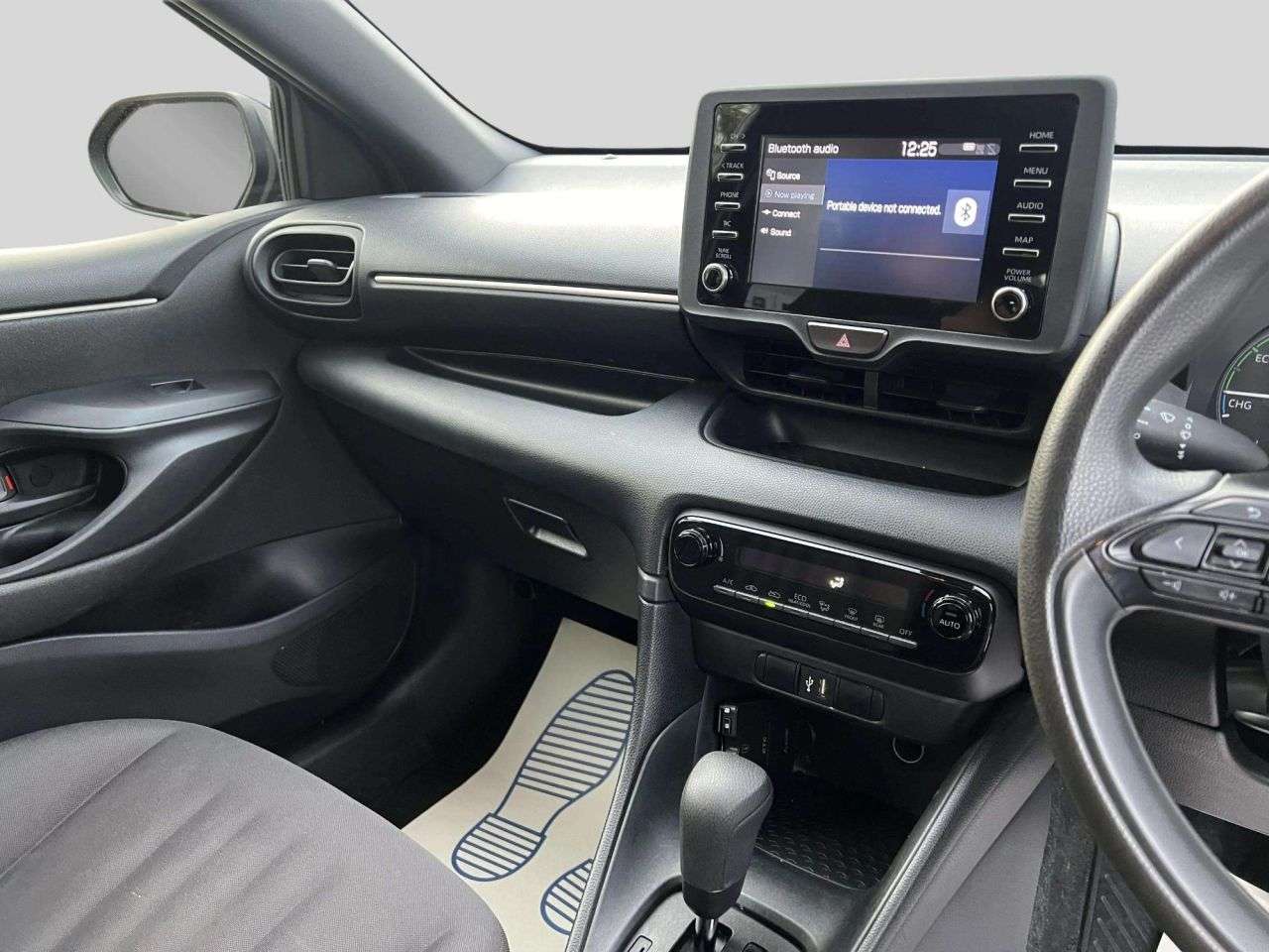 2021 TOYOTA YARIS 2021 TOYOTA YARIS