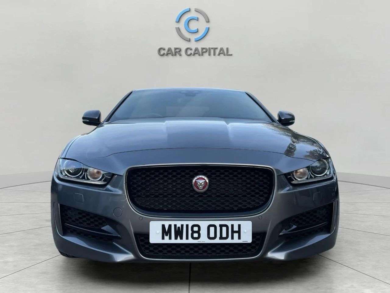A 2018 JAGUAR XE 2.0i R-Sport Saloon 4dr Petrol Auto Euro 6 (s/s) (250 ps) FINANCE+2 KEYS+UL A 2018 JAGUAR XE 2.0i R-Sport Saloon 4dr Petrol Auto Euro 6 (s/s) (250 ps) FINANCE+2 KEYS+UL