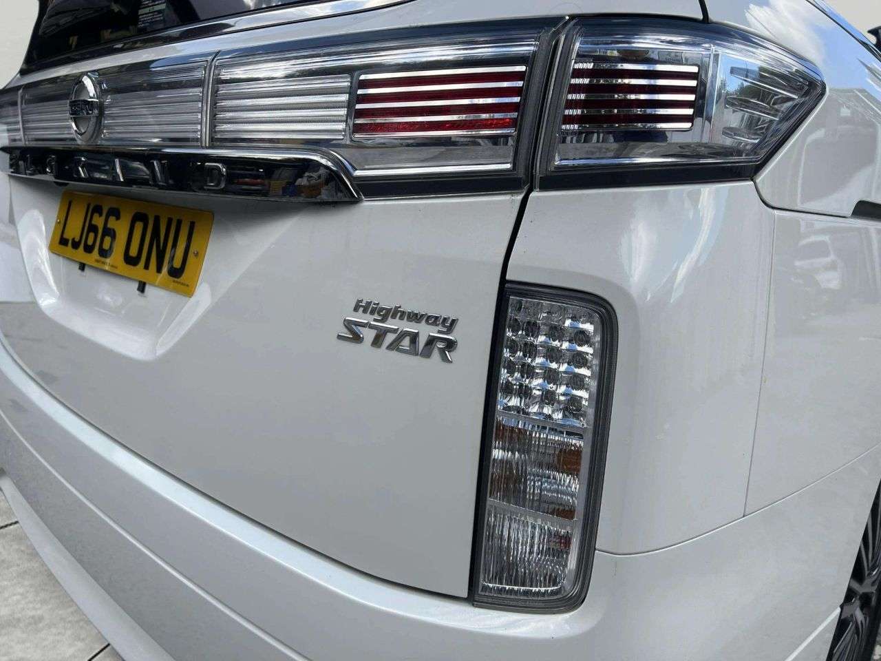 2016 NISSAN ELGRAND 2016 NISSAN ELGRAND