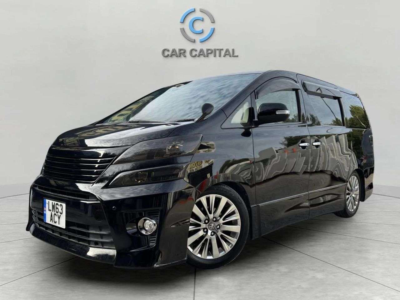 A 2013 TOYOTA VELLFIRE 2.4 CVT PETROL 7 SEATS SPORTS EDITION A 2013 TOYOTA VELLFIRE 2.4 CVT PETROL 7 SEATS SPORTS EDITION