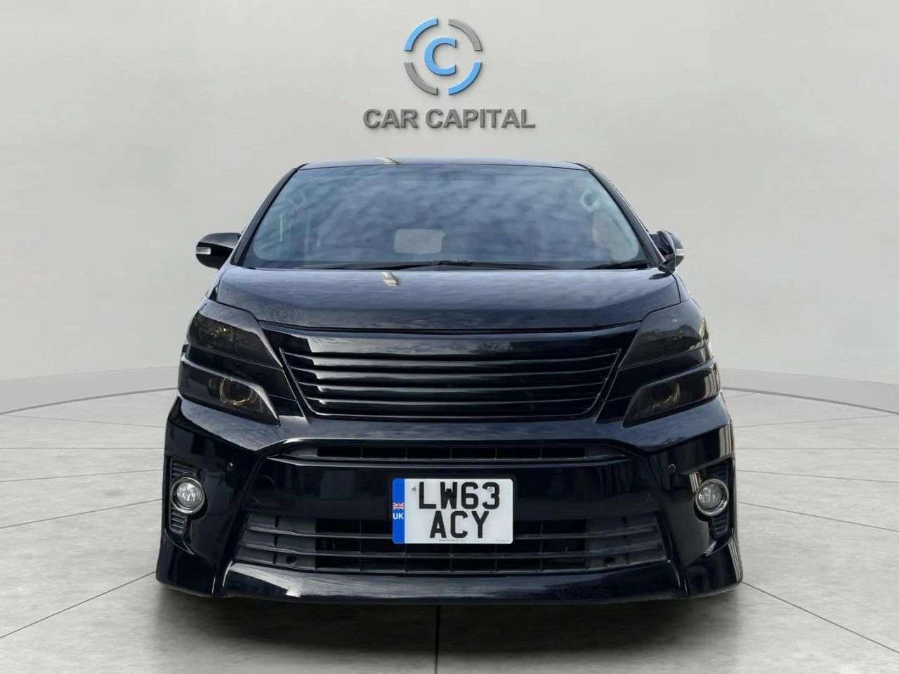 A 2013 TOYOTA VELLFIRE 2.4 CVT PETROL 7 SEATS SPORTS EDITION A 2013 TOYOTA VELLFIRE 2.4 CVT PETROL 7 SEATS SPORTS EDITION
