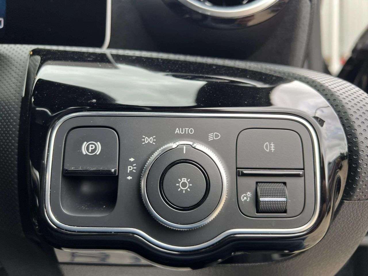 2018 MERCEDES-BENZ A CLASS 2018 MERCEDES-BENZ A CLASS