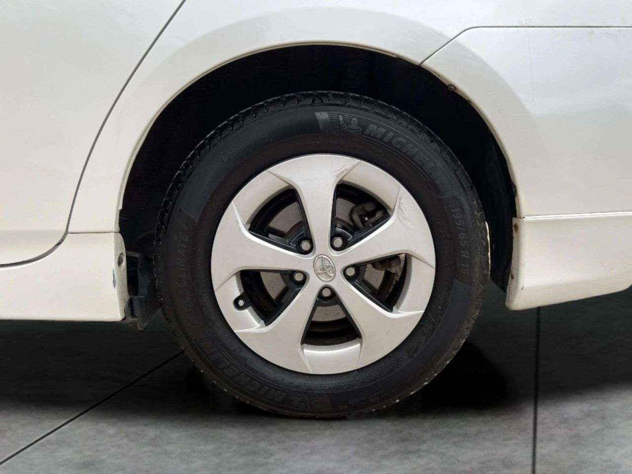 2015 TOYOTA PRIUS 2015 TOYOTA PRIUS
