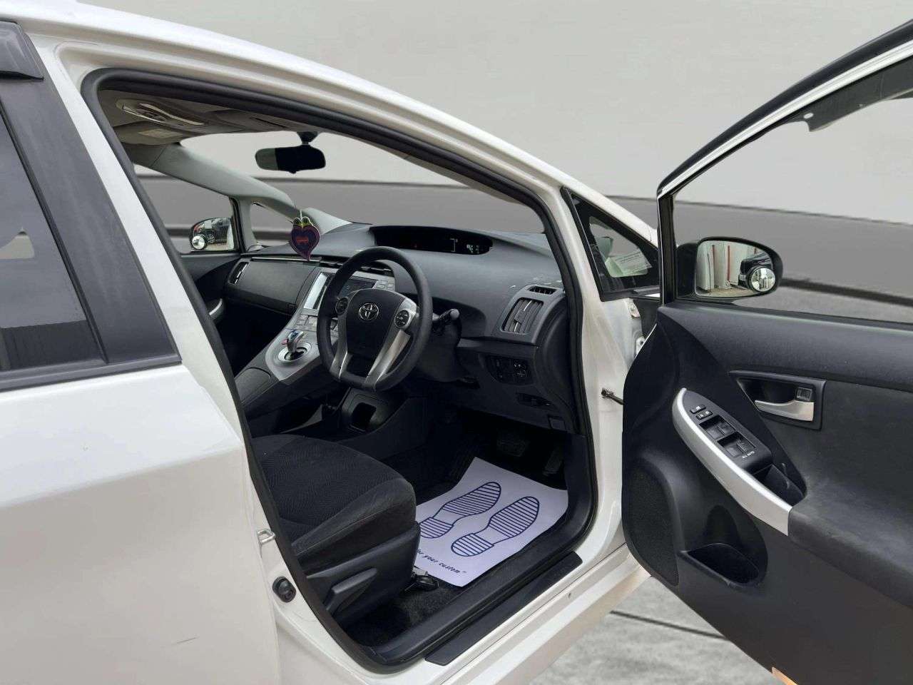 2015 TOYOTA PRIUS 2015 TOYOTA PRIUS