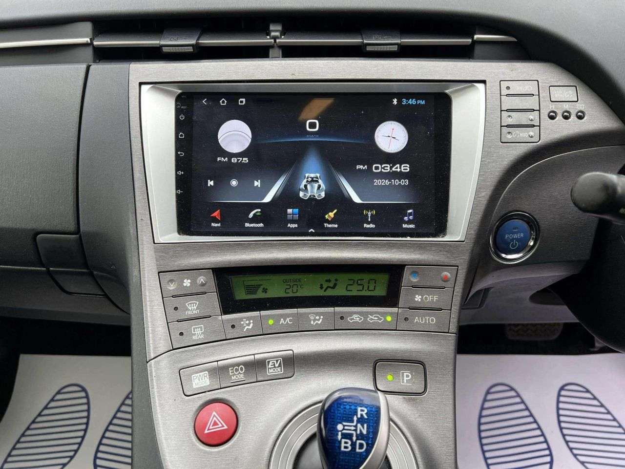 2015 TOYOTA PRIUS 2015 TOYOTA PRIUS