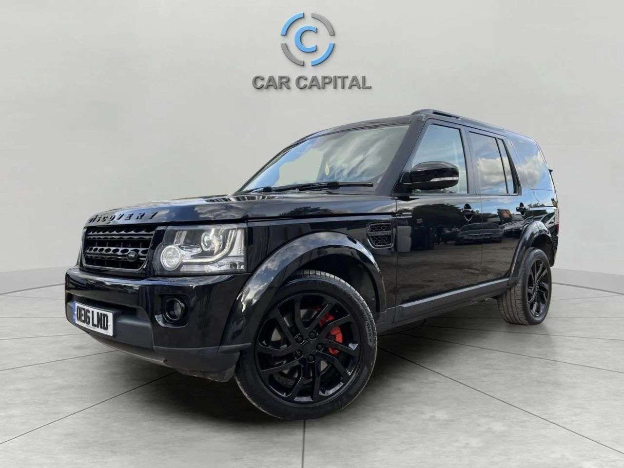 A 2016 LAND ROVER DISCOVERY 4 3.0 SD V6 Landmark SUV 5dr Diesel Auto 4WD Euro 6 (s/s) (256 bhp) A 2016 LAND ROVER DISCOVERY 4 3.0 SD V6 Landmark SUV 5dr Diesel Auto 4WD Euro 6 (s/s) (256 bhp)
