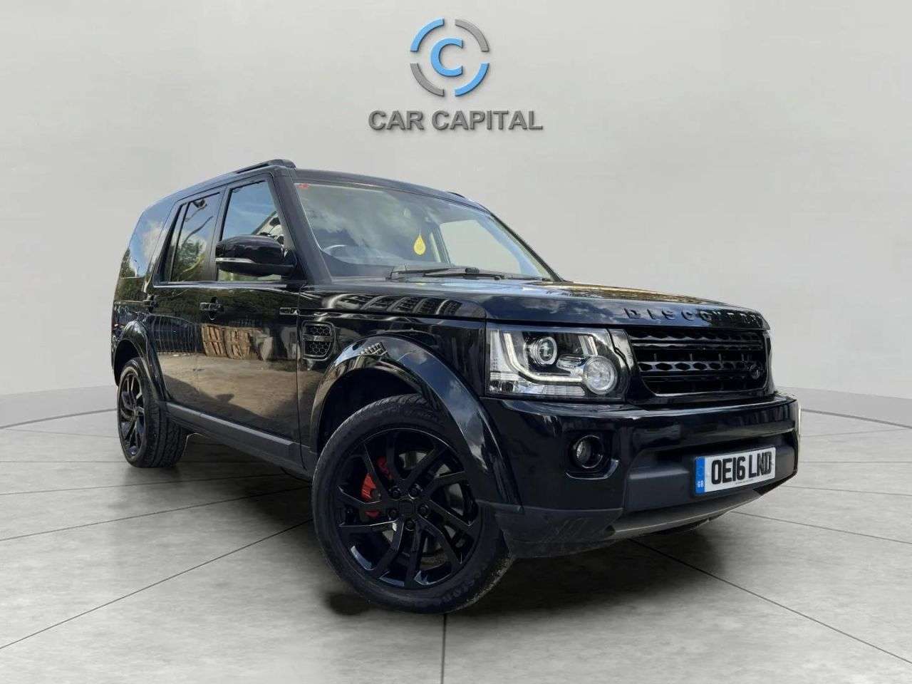A 2016 LAND ROVER DISCOVERY 4 3.0 SD V6 Landmark SUV 5dr Diesel Auto 4WD Euro 6 (s/s) (256 bhp) A 2016 LAND ROVER DISCOVERY 4 3.0 SD V6 Landmark SUV 5dr Diesel Auto 4WD Euro 6 (s/s) (256 bhp)