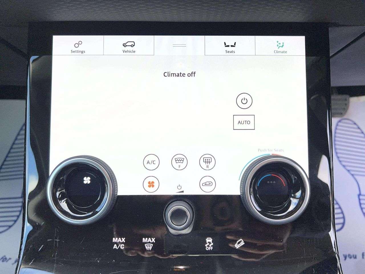 2020 LAND ROVER RANGE ROVER EVOQUE 2020 LAND ROVER RANGE ROVER EVOQUE