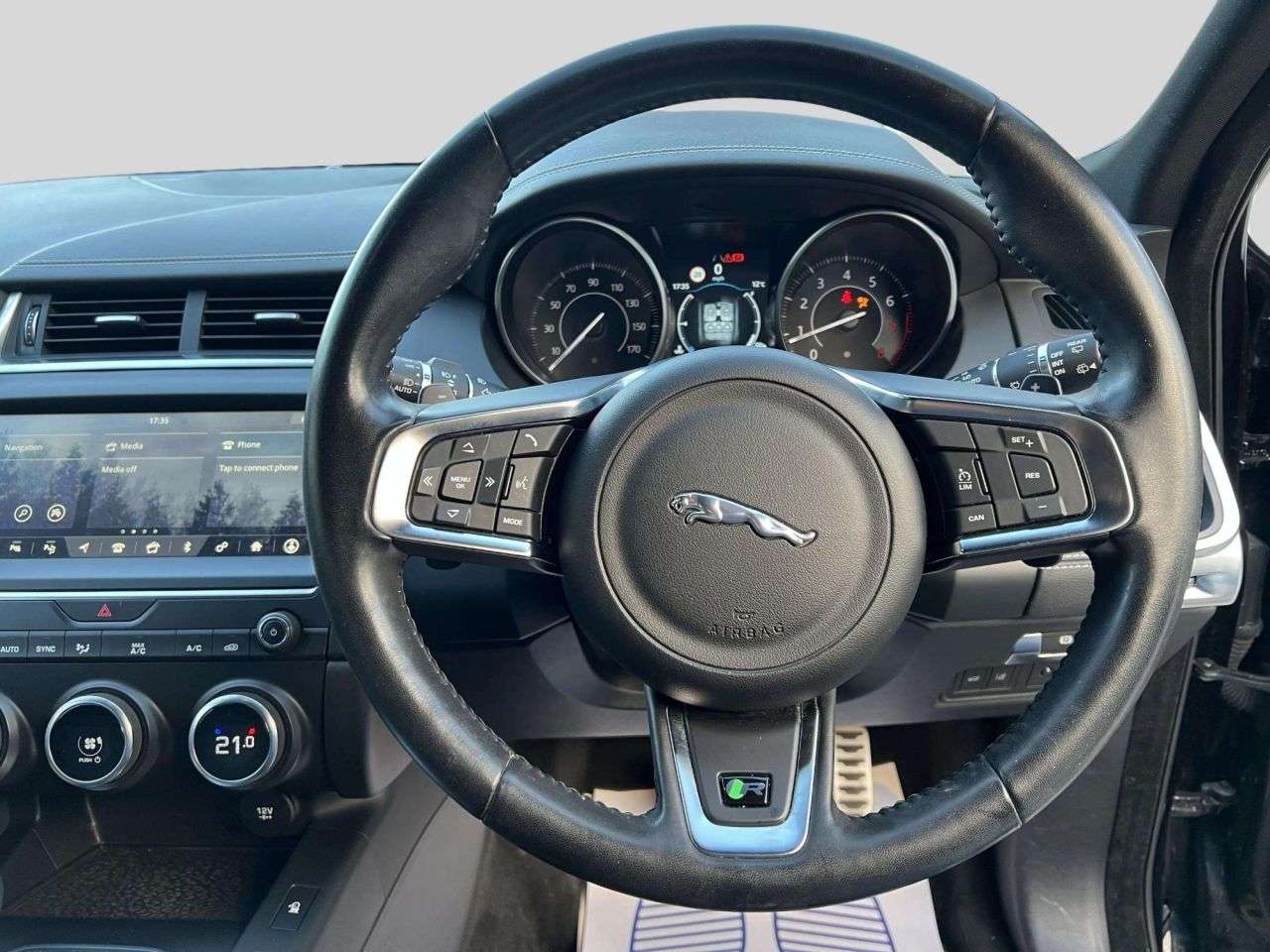 2019 JAGUAR E-PACE 2019 JAGUAR E-PACE