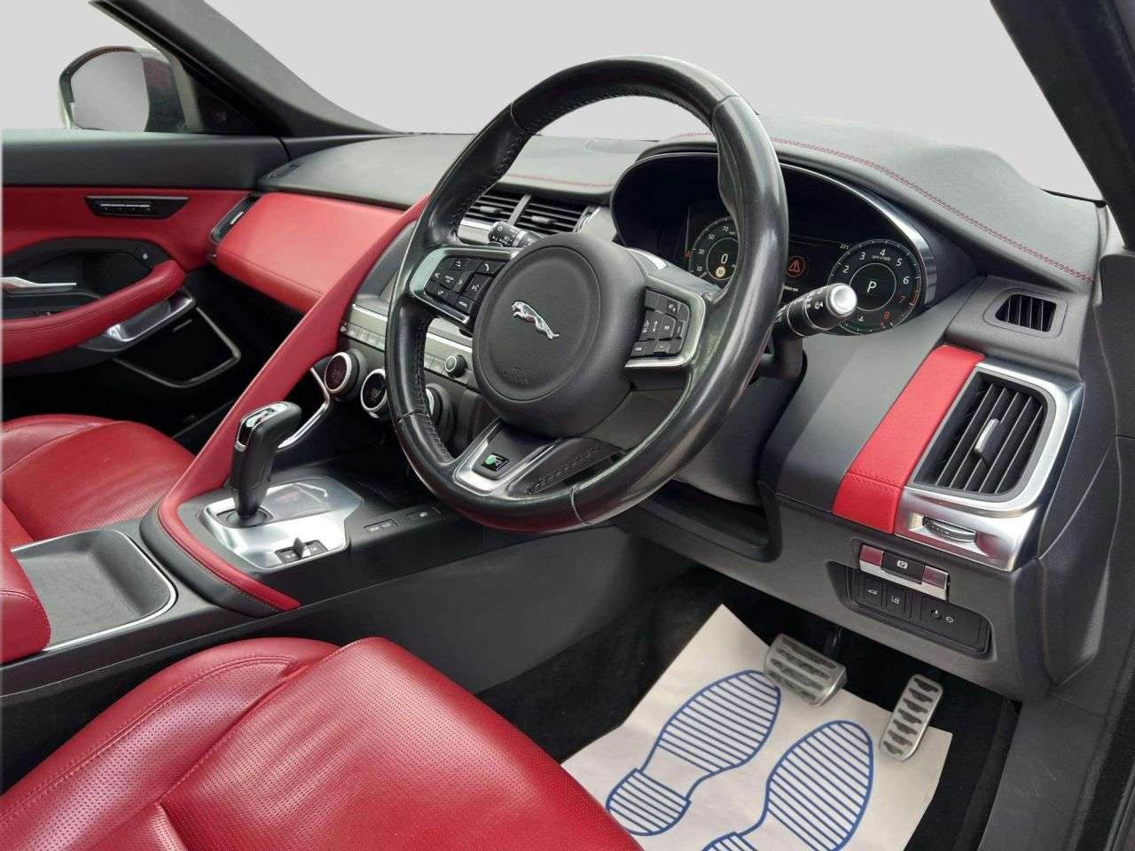 2019 JAGUAR E-PACE 2019 JAGUAR E-PACE