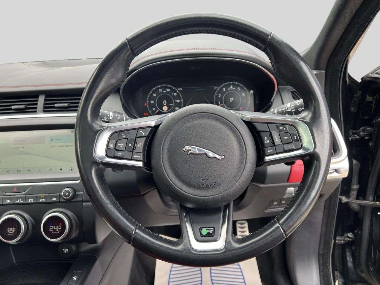 2019 JAGUAR E-PACE 2019 JAGUAR E-PACE