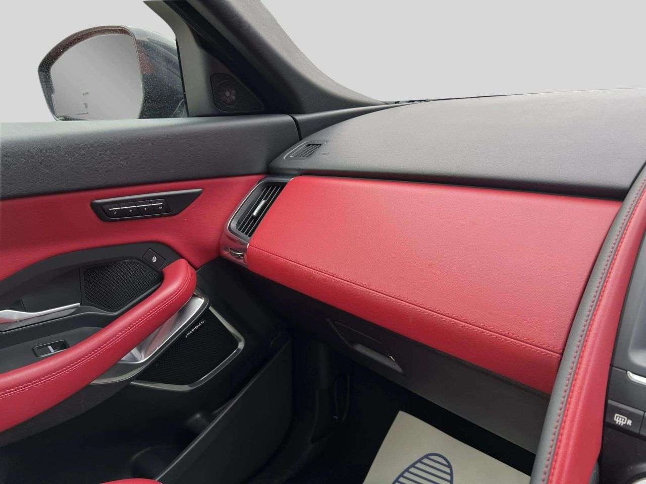 2019 JAGUAR E-PACE 2019 JAGUAR E-PACE