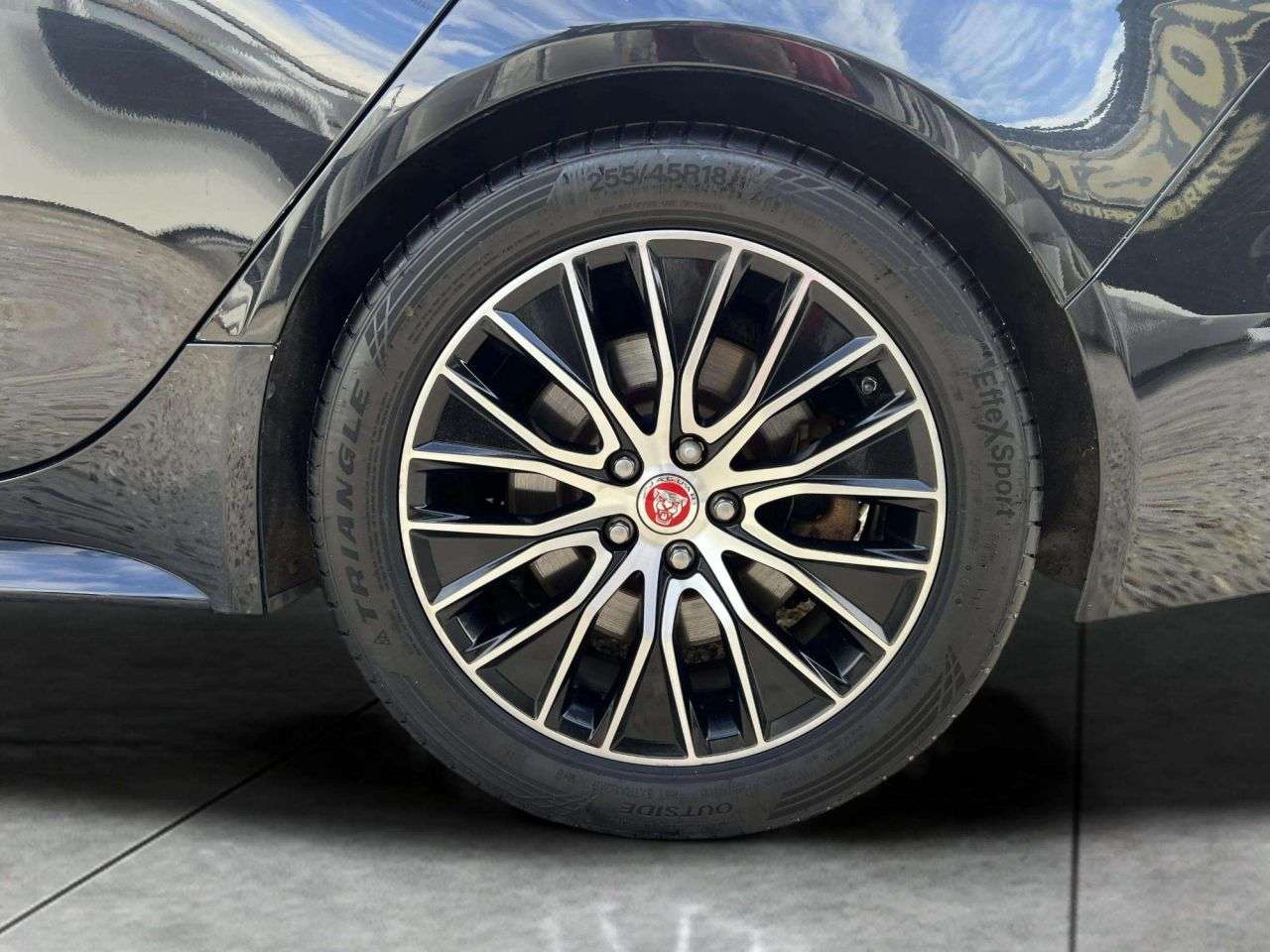 2019 JAGUAR XE 2019 JAGUAR XE