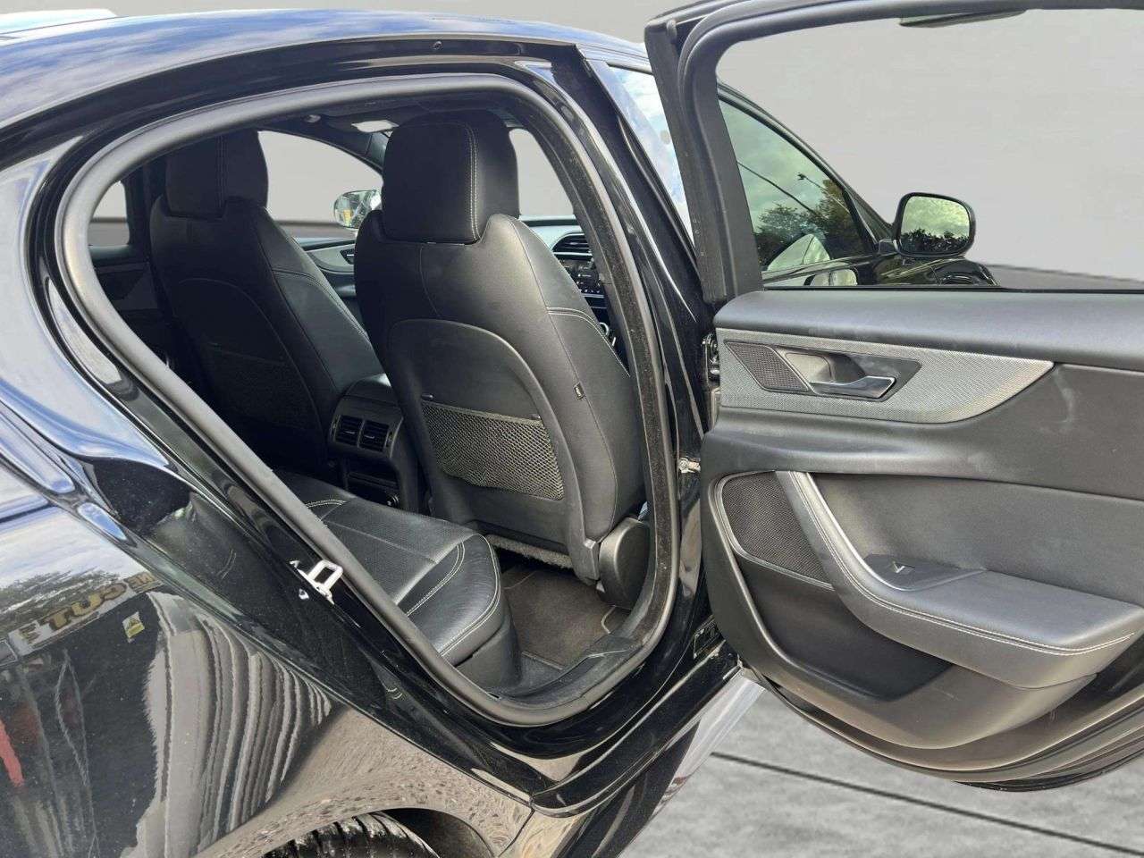 2019 JAGUAR XE 2019 JAGUAR XE