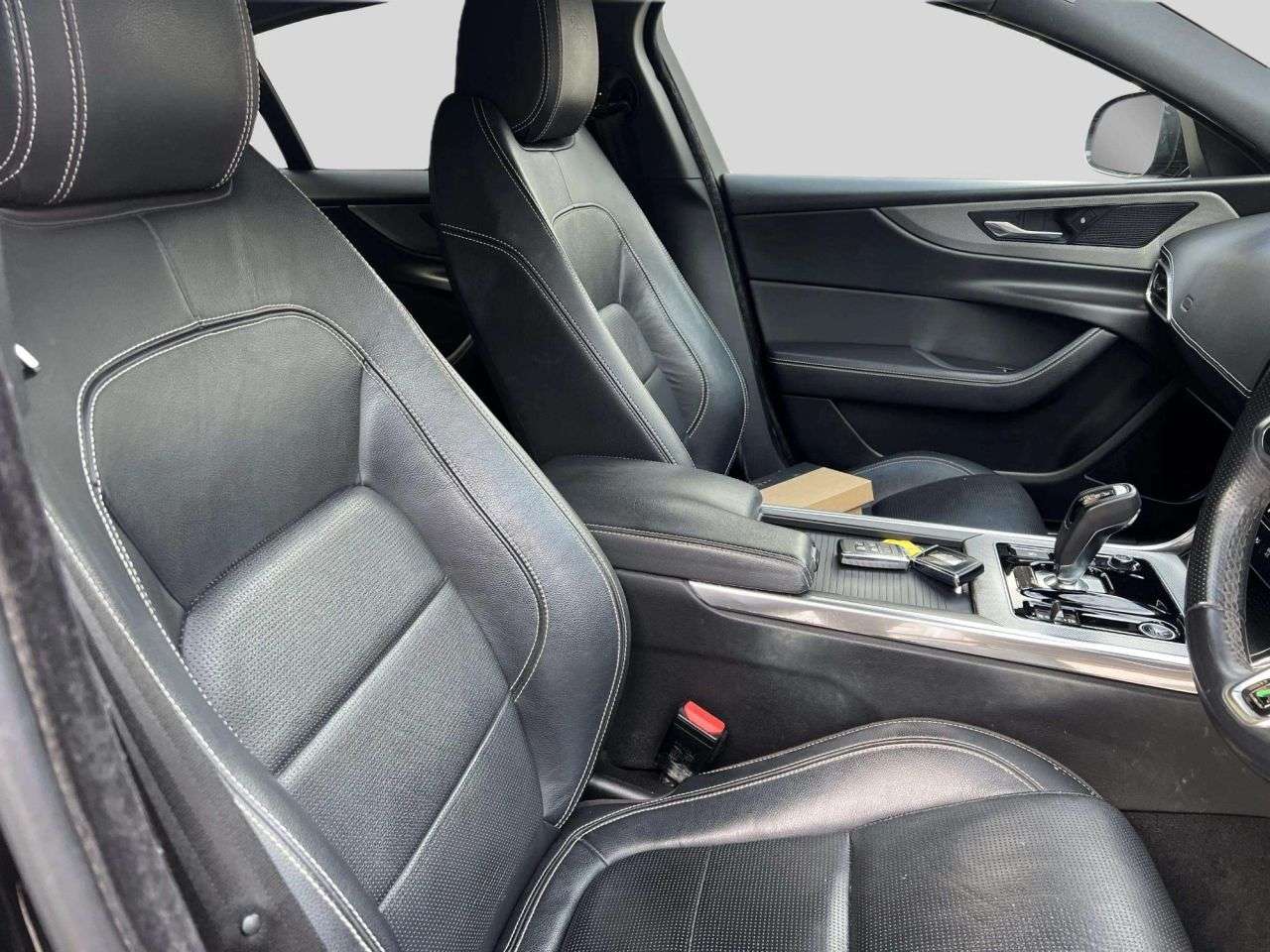 2019 JAGUAR XE 2019 JAGUAR XE
