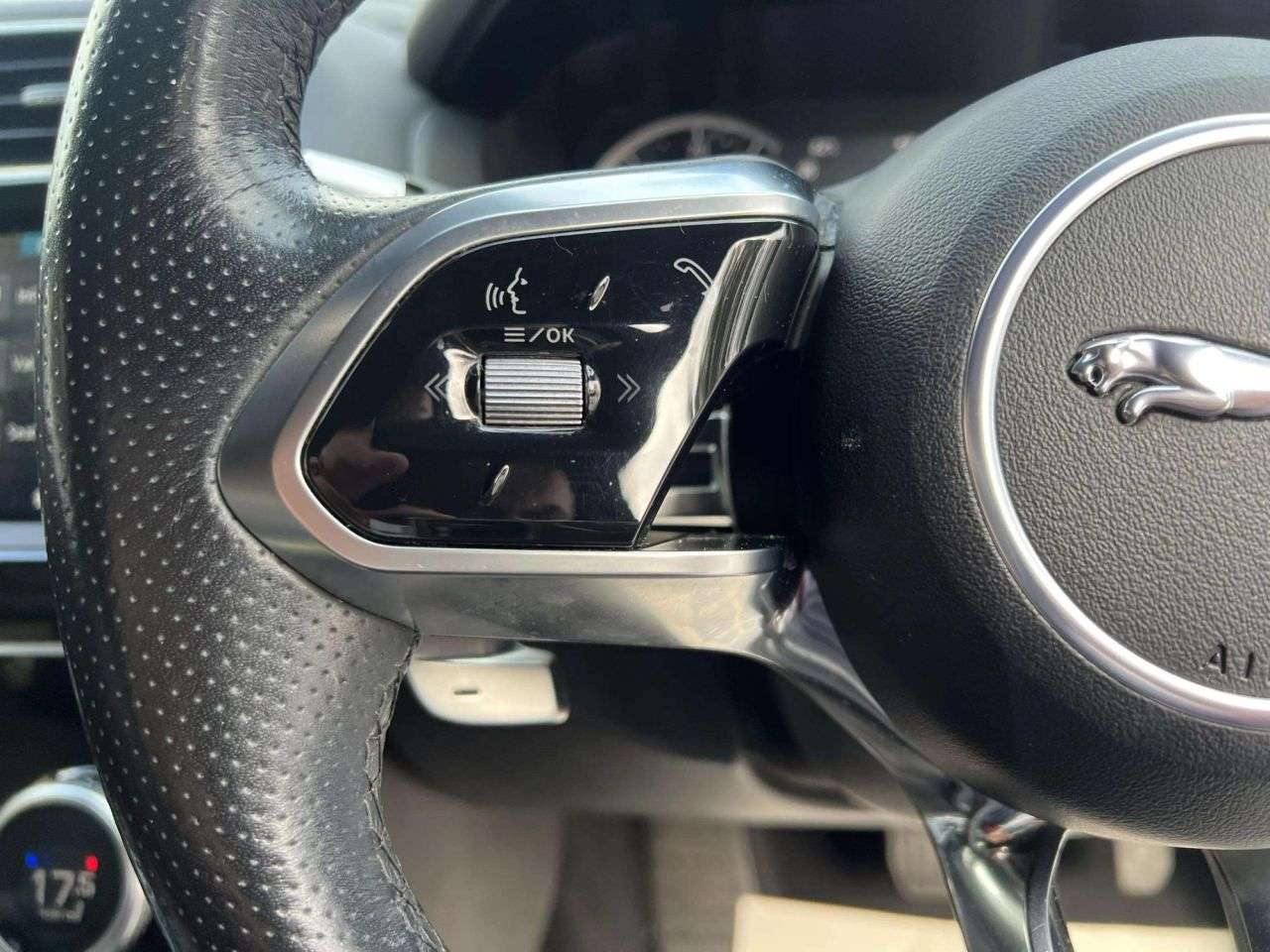 2019 JAGUAR XE 2019 JAGUAR XE