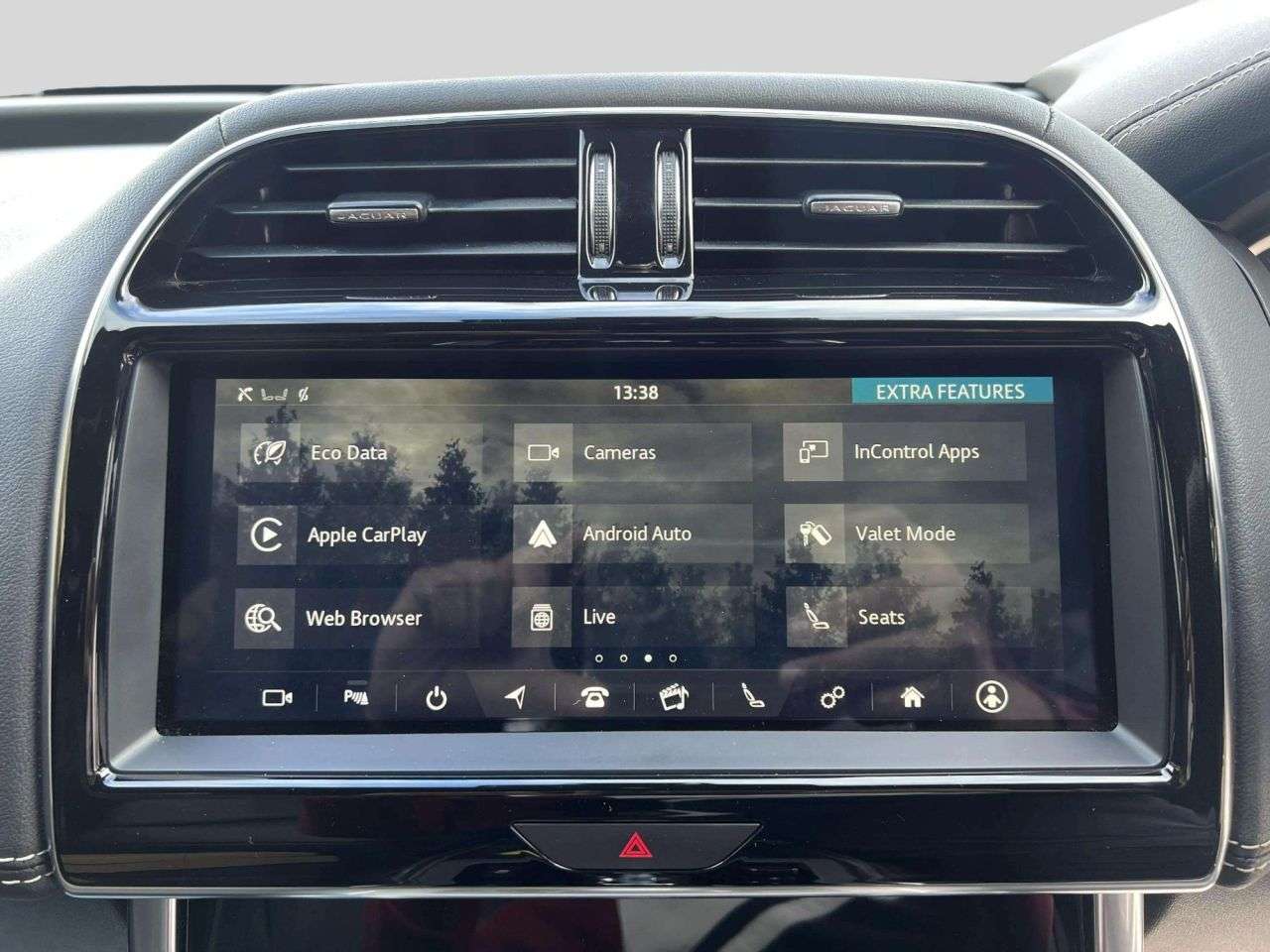 2019 JAGUAR XE 2019 JAGUAR XE