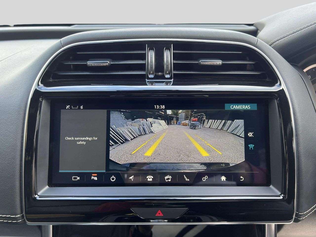 2019 JAGUAR XE 2019 JAGUAR XE