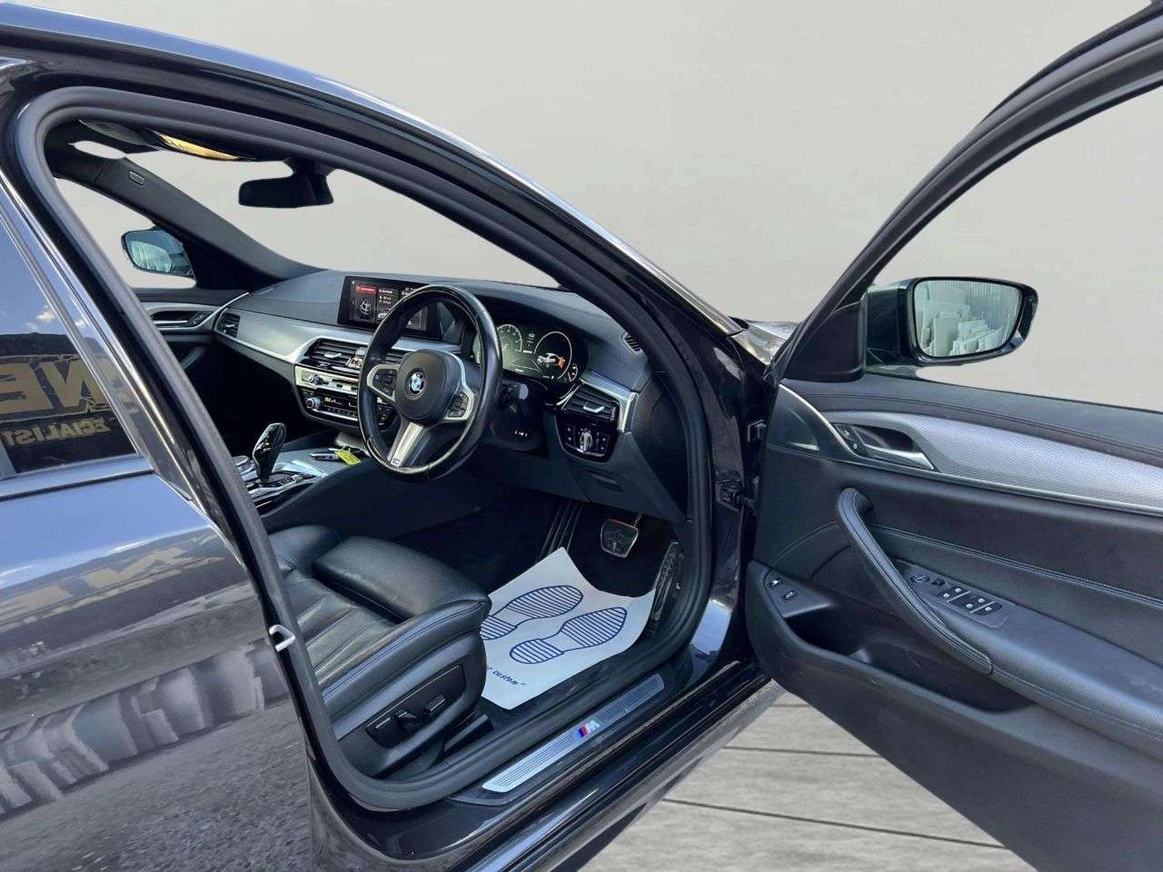 2019 BMW 5 SERIES 2019 BMW 5 SERIES