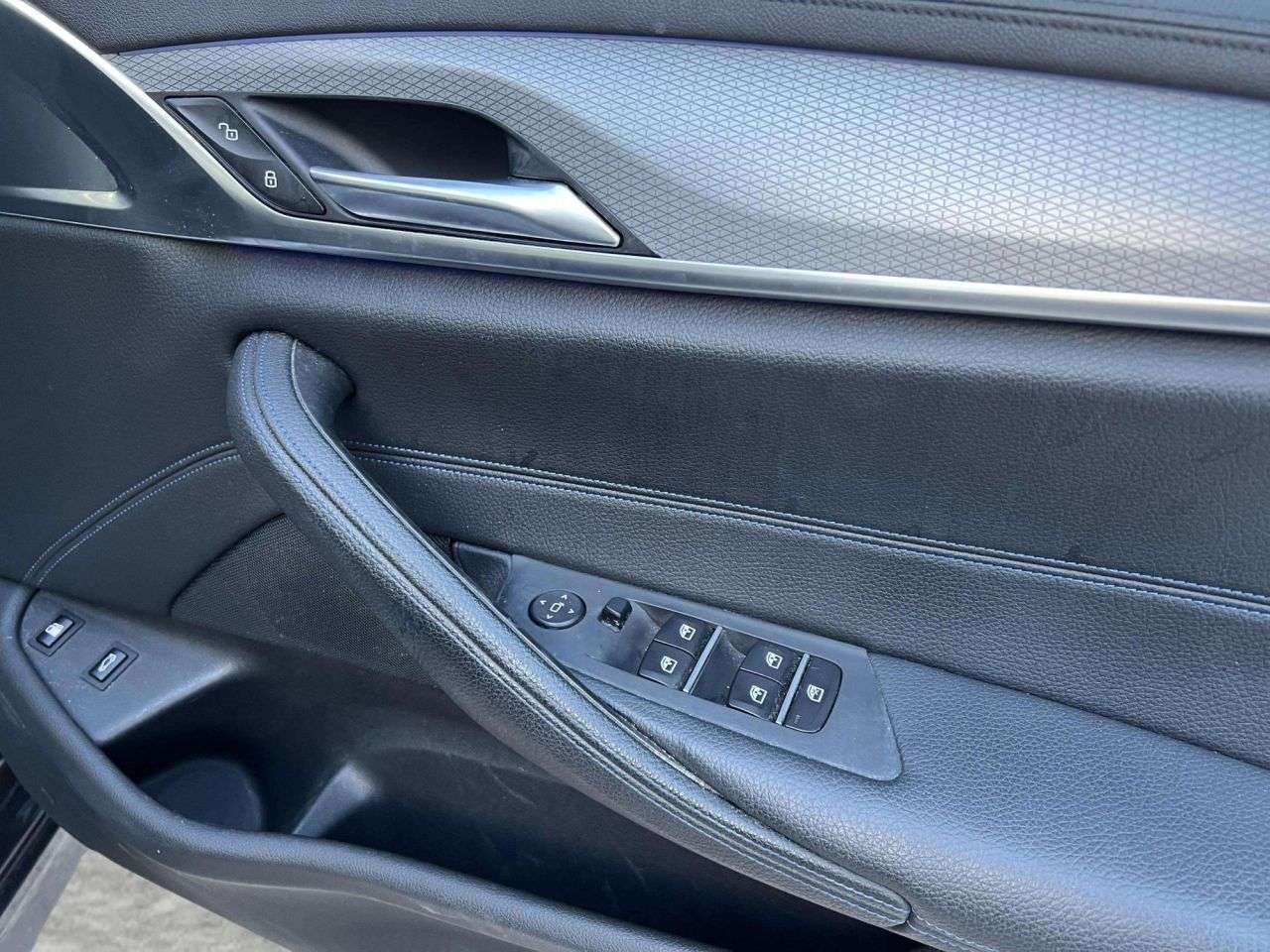 2019 BMW 5 SERIES 2019 BMW 5 SERIES