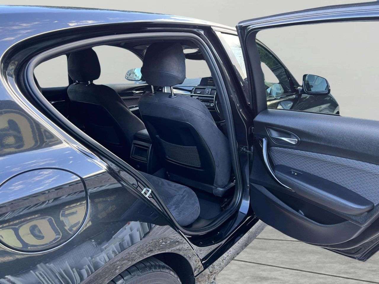 2017 BMW 1 SERIES 2017 BMW 1 SERIES