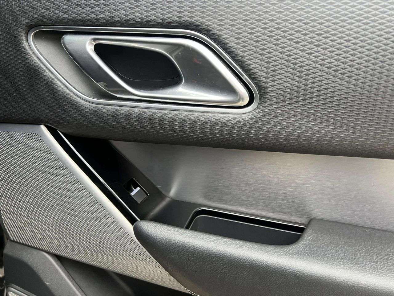 2017 LAND ROVER RANGE ROVER VELAR 2017 LAND ROVER RANGE ROVER VELAR