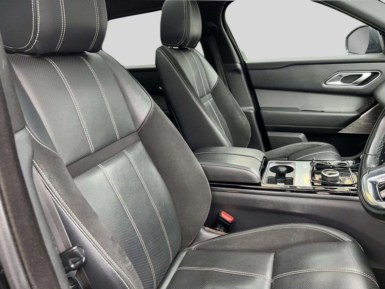 2017 LAND ROVER RANGE ROVER VELAR 2017 LAND ROVER RANGE ROVER VELAR