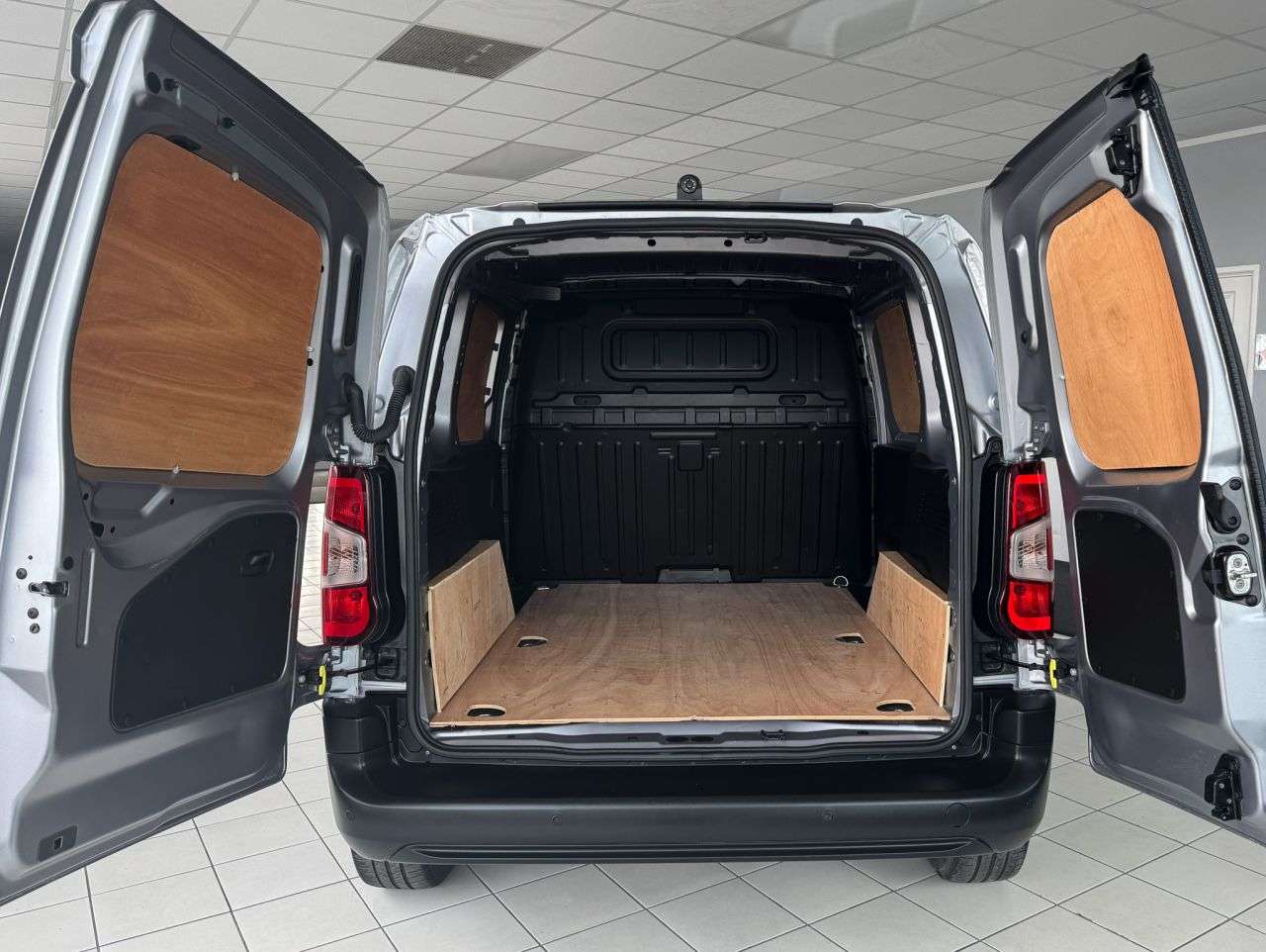 2024 PEUGEOT PARTNER 2024 PEUGEOT PARTNER