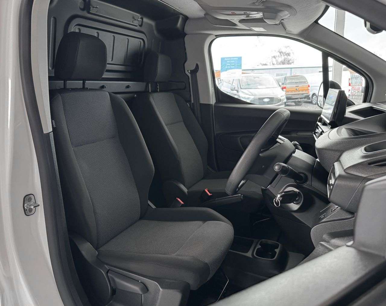 2024 PEUGEOT PARTNER 2024 PEUGEOT PARTNER