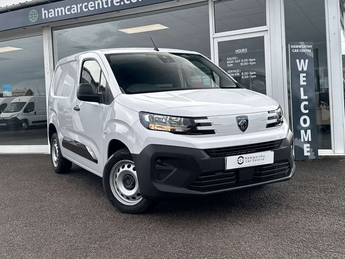 Check out this Peugeot Partner 2024 Diesel Manual