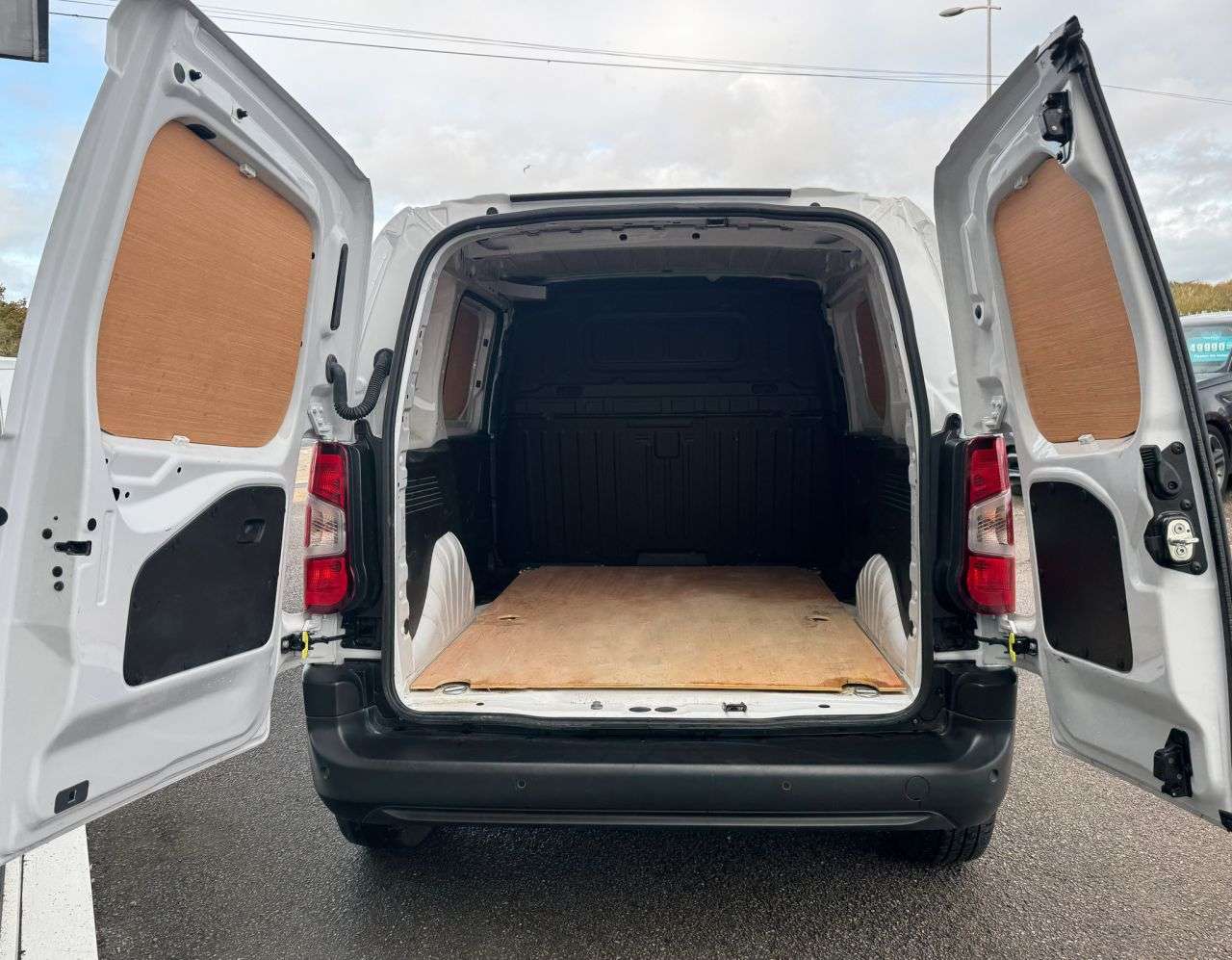 2024 PEUGEOT PARTNER 2024 PEUGEOT PARTNER