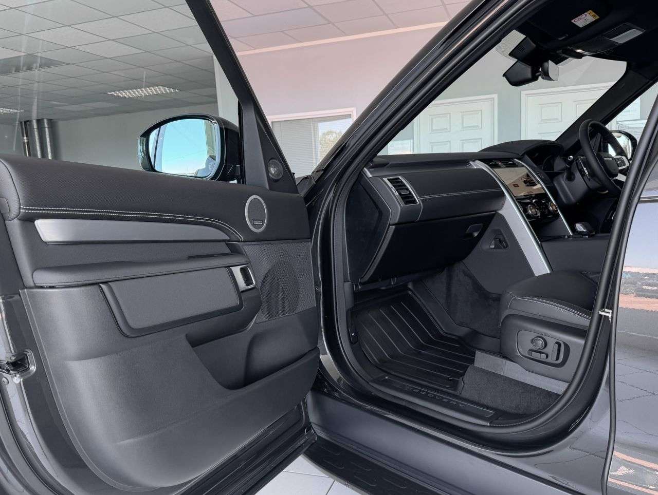 2023 LAND ROVER DISCOVERY 2023 LAND ROVER DISCOVERY