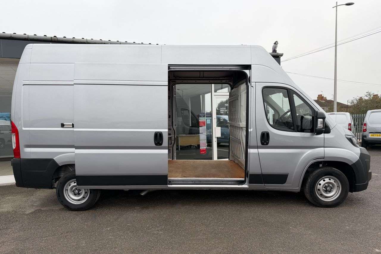 A 2024 VAUXHALL MOVANO 2.2 CDTi 3500 BiTurbo Prime Panel Van 5dr Diesel Manual L3 H3 LONG AND HIGH A 2024 VAUXHALL MOVANO 2.2 CDTi 3500 BiTurbo Prime Panel Van 5dr Diesel Manual L3 H3 LONG AND HIGH