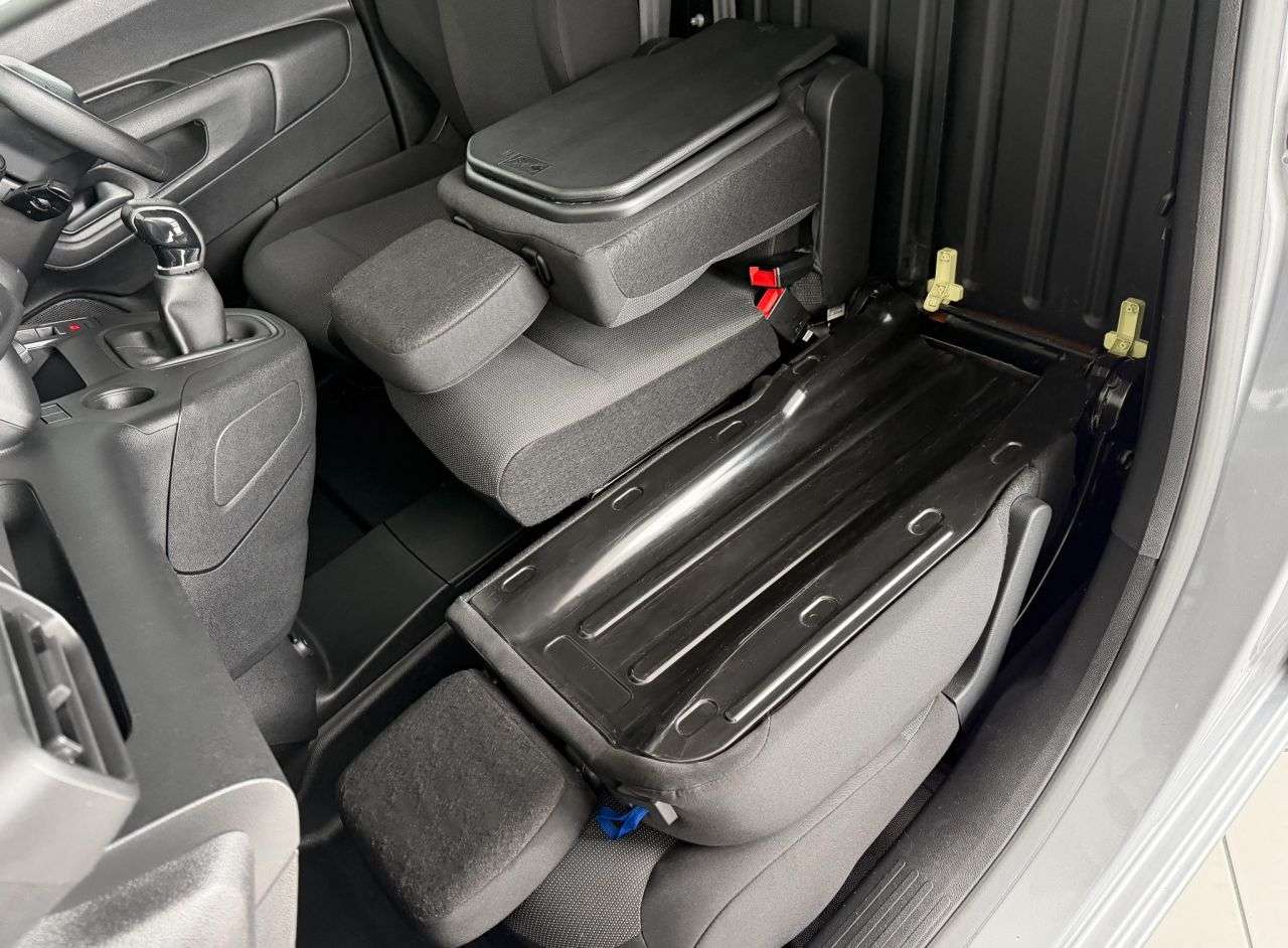 2021 PEUGEOT PARTNER 2021 PEUGEOT PARTNER