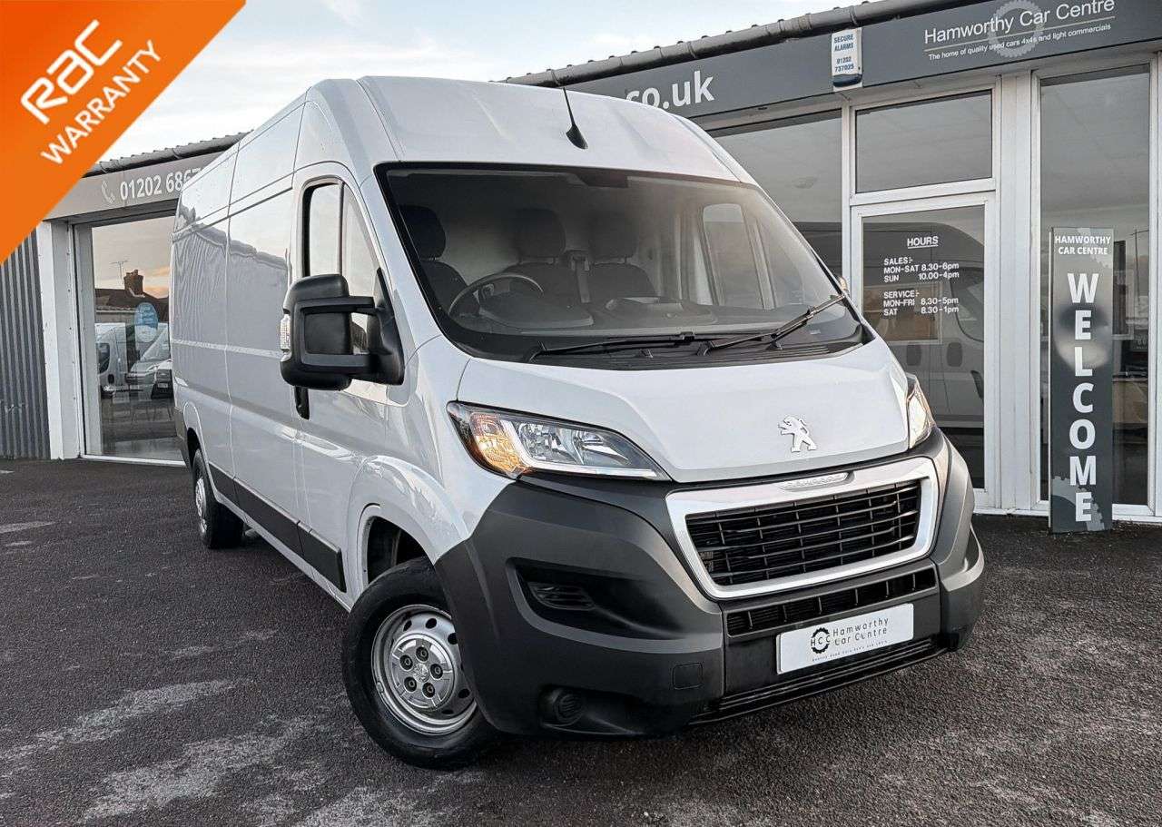 A 2023 PEUGEOT BOXER 2.2 BlueHDi 335 Professional Premium + Panel Van 5dr Diesel Manual L3 H2 Eu A 2023 PEUGEOT BOXER 2.2 BlueHDi 335 Professional Premium + Panel Van 5dr Diesel Manual L3 H2 Eu