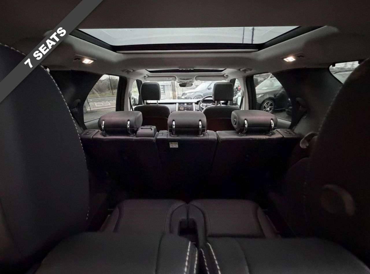 A 2022 LAND ROVER DISCOVERY 3.0 D300 VAT QUALIFYING MHEV SUV BIG SPEC 5dr Diesel Auto 4WD Euro 6 (s/s) A 2022 LAND ROVER DISCOVERY 3.0 D300 VAT QUALIFYING MHEV SUV BIG SPEC 5dr Diesel Auto 4WD Euro 6 (s/s)