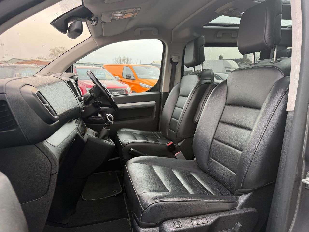 2019 PEUGEOT TRAVELLER 2019 PEUGEOT TRAVELLER