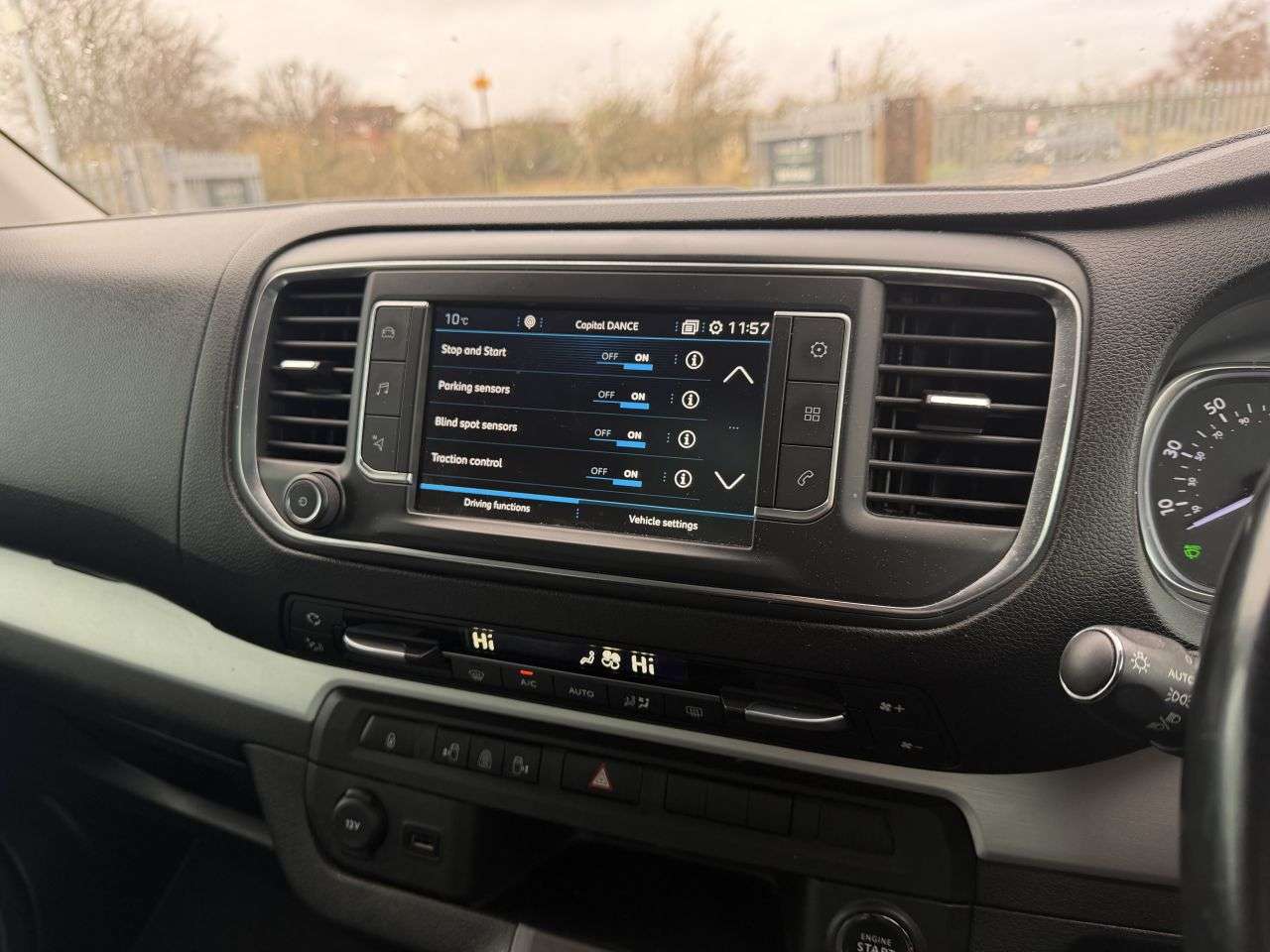 2019 PEUGEOT TRAVELLER 2019 PEUGEOT TRAVELLER