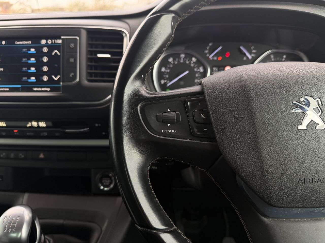 2019 PEUGEOT TRAVELLER 2019 PEUGEOT TRAVELLER