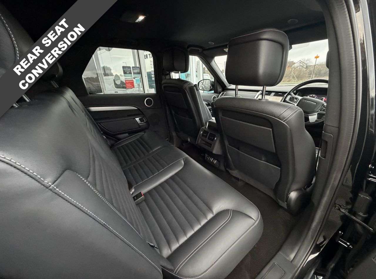 A 2023 LAND ROVER DISCOVERY 3.0 D300 MHEV R-Dynamic SE Diesel Auto 4WD Euro 6 (300 ps) 5 SEATER ELEC AI A 2023 LAND ROVER DISCOVERY 3.0 D300 MHEV R-Dynamic SE Diesel Auto 4WD Euro 6 (300 ps) 5 SEATER ELEC AI