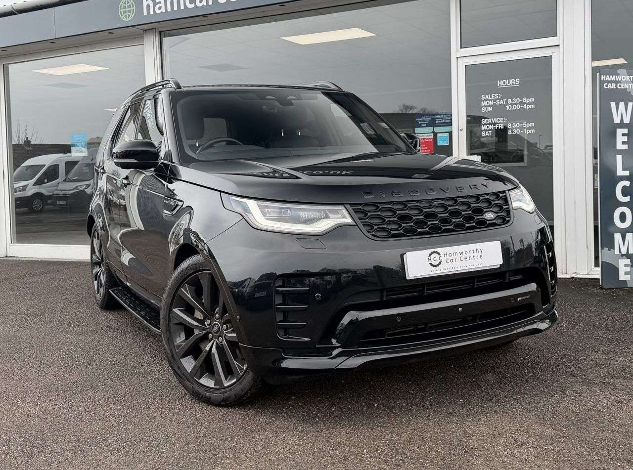 A 2023 LAND ROVER DISCOVERY 3.0 D300 MHEV R-Dynamic SE Diesel Auto 4WD Euro 6 (300 ps) 5 SEATER ELEC AI A 2023 LAND ROVER DISCOVERY 3.0 D300 MHEV R-Dynamic SE Diesel Auto 4WD Euro 6 (300 ps) 5 SEATER ELEC AI