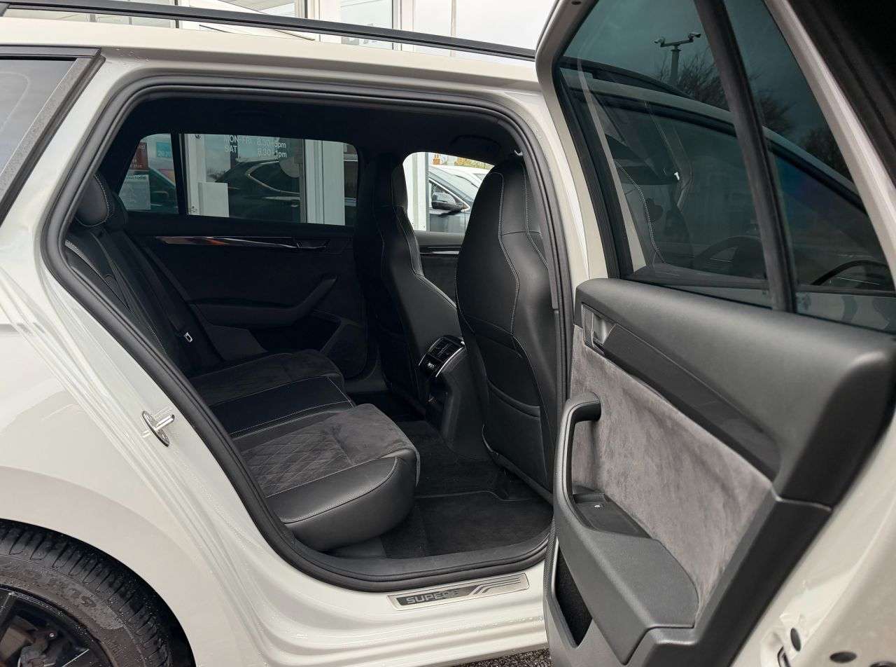 2018 SKODA SUPERB 2018 SKODA SUPERB