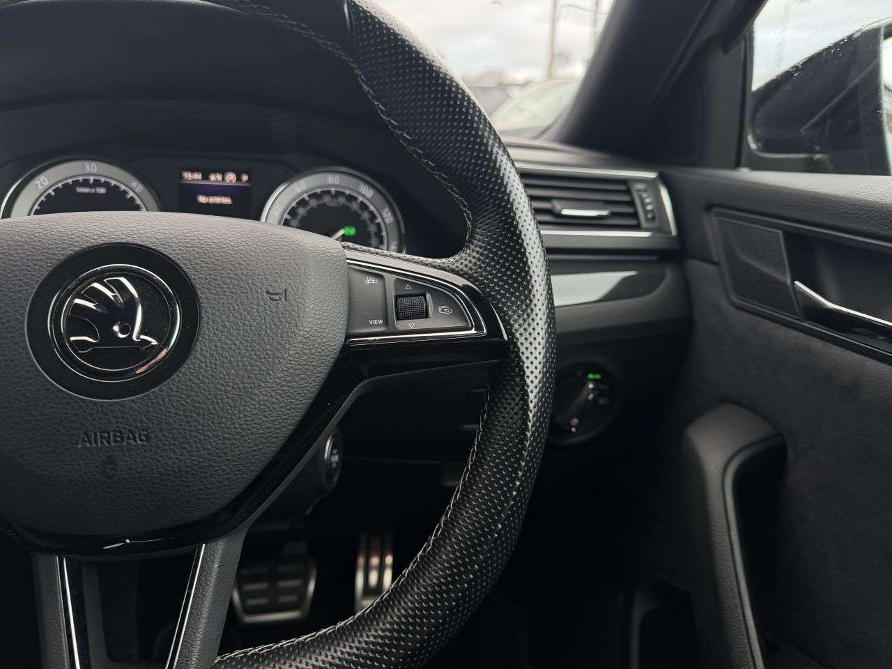 2018 SKODA SUPERB 2018 SKODA SUPERB