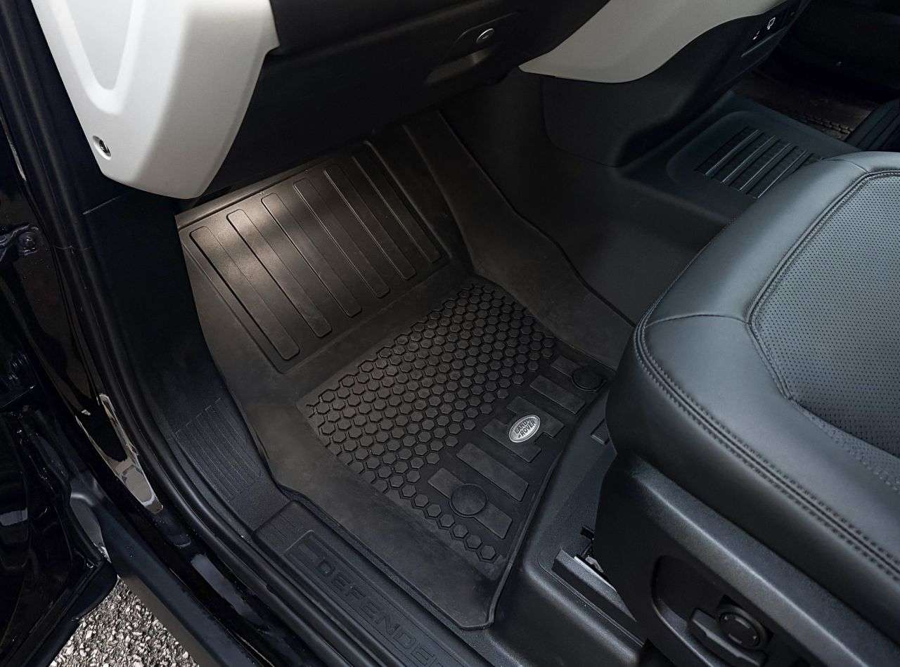 2023 LAND ROVER DEFENDER 2023 LAND ROVER DEFENDER