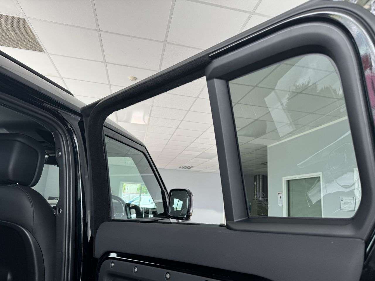 2023 LAND ROVER DEFENDER 2023 LAND ROVER DEFENDER