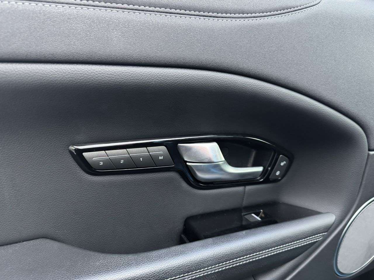 2018 LAND ROVER RANGE ROVER EVOQUE 2018 LAND ROVER RANGE ROVER EVOQUE