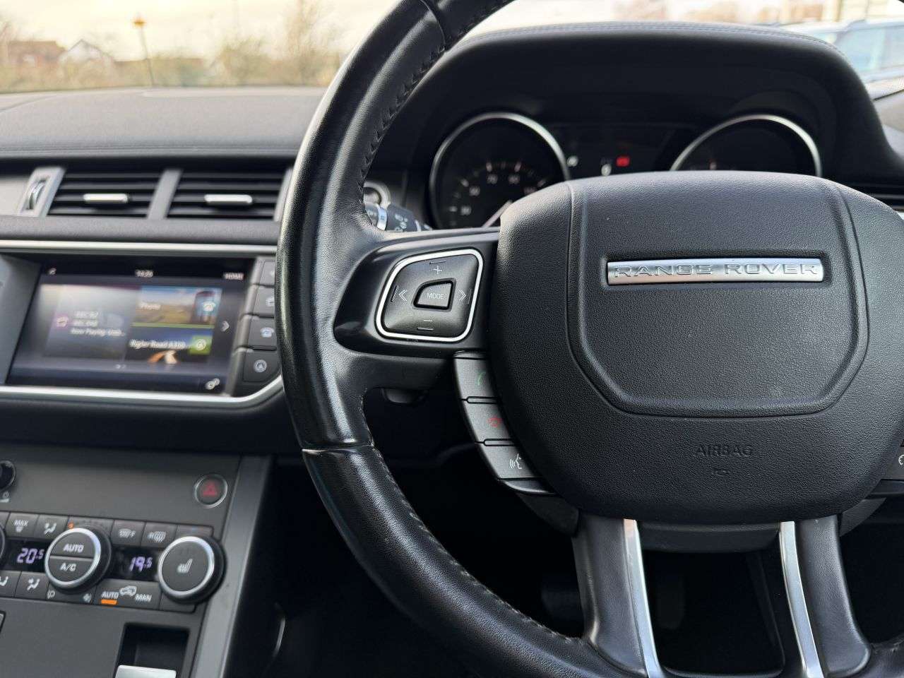 2018 LAND ROVER RANGE ROVER EVOQUE 2018 LAND ROVER RANGE ROVER EVOQUE