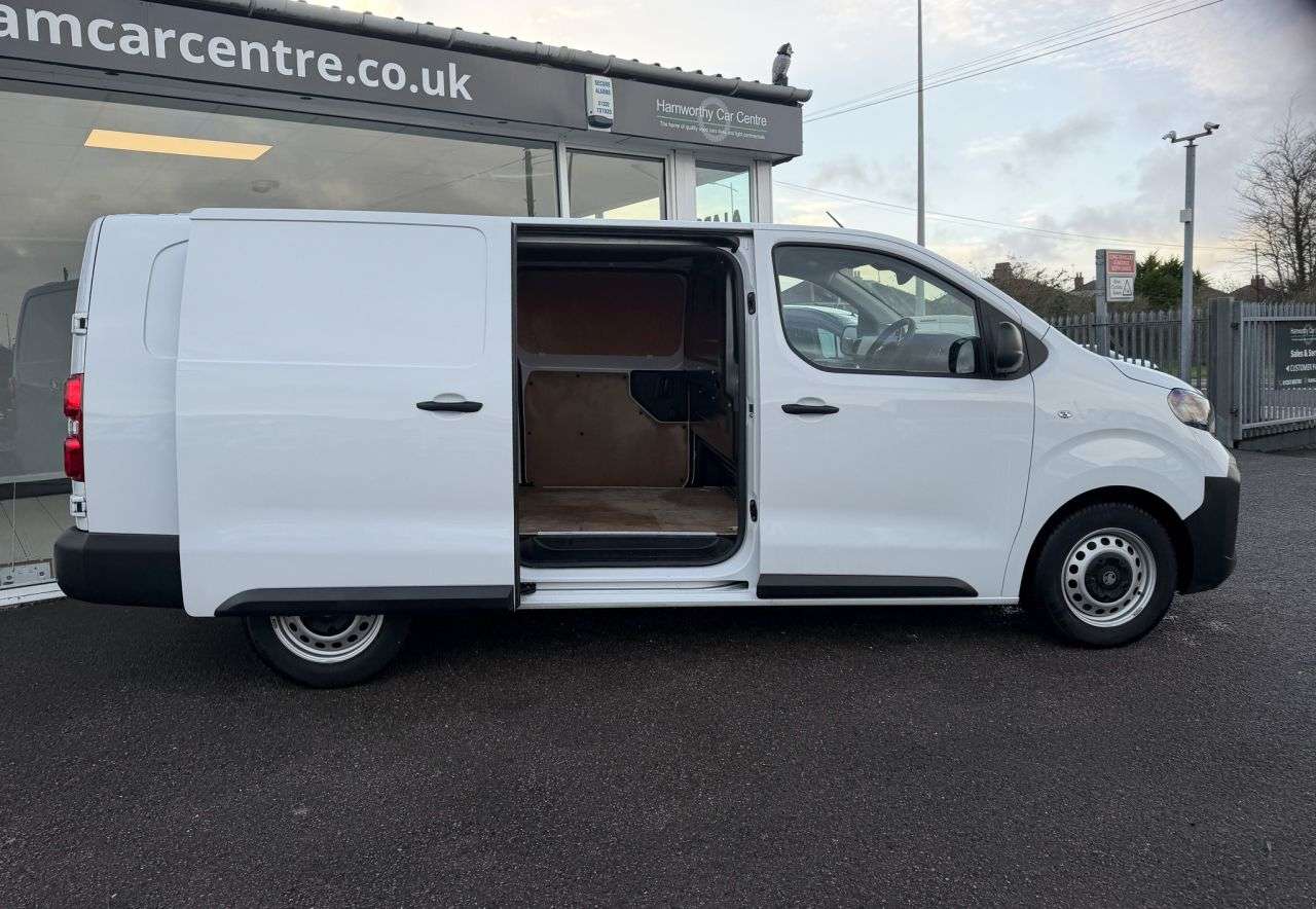 A 2024 VAUXHALL VIVARO 2.0 Turbo D Prime XL Panel Van 6dr Diesel Manual LWB Euro 6 (145 ps) SAT NA A 2024 VAUXHALL VIVARO 2.0 Turbo D Prime XL Panel Van 6dr Diesel Manual LWB Euro 6 (145 ps) SAT NA